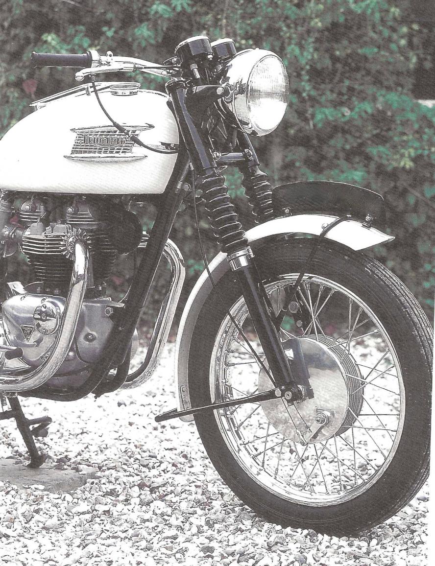 Another 1963 T120 - Showing the type of front guard that was used/fitted during the 63 season